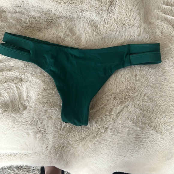 Tavik CHLOE BIKINI BOTTOM - Picture 4 of 5